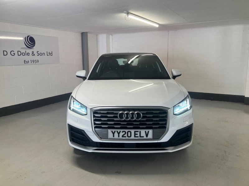 AUDI Q2