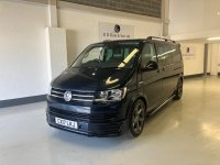 VOLKSWAGEN TRANSPORTER SHUTTLE