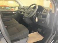 VOLKSWAGEN TRANSPORTER SHUTTLE