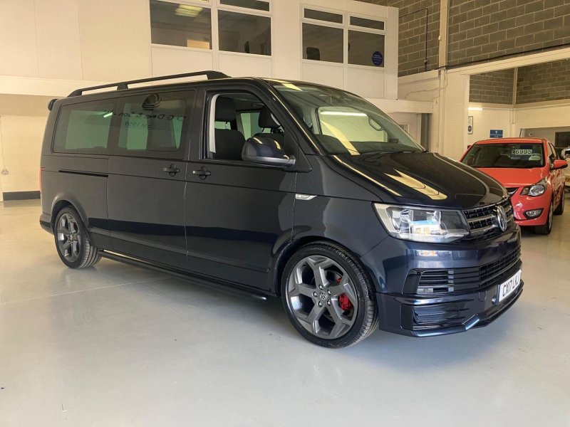 VOLKSWAGEN TRANSPORTER SHUTTLE