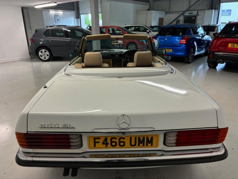 MERCEDES-BENZ 300