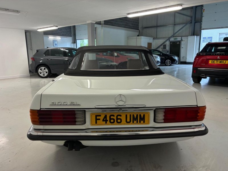 MERCEDES-BENZ 300