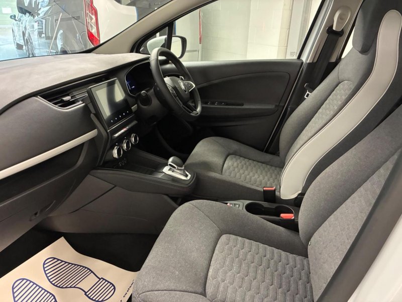 RENAULT ZOE