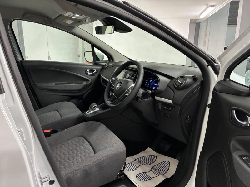 RENAULT ZOE
